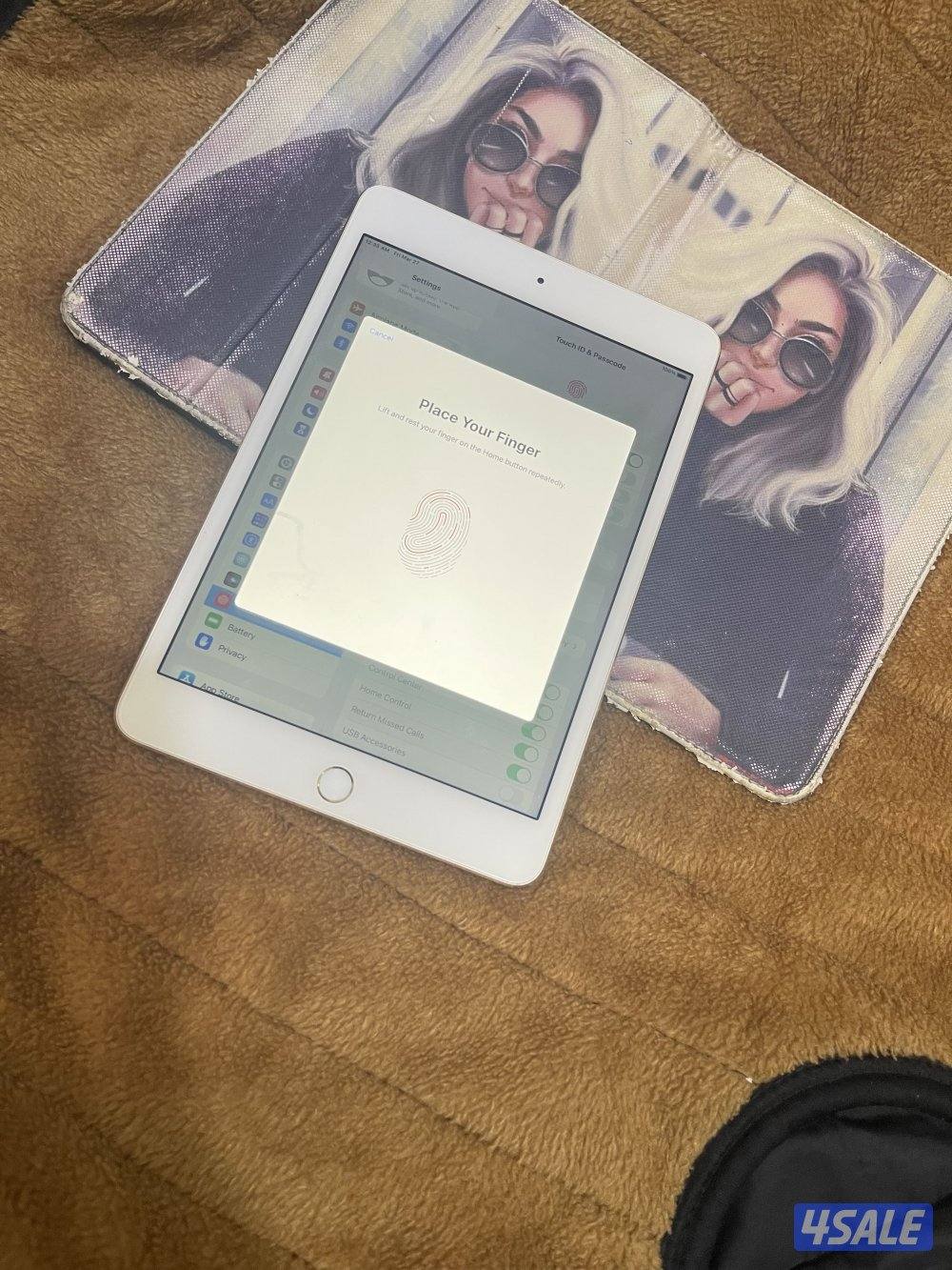 ايباد ابل ميني 4 فور 128 قيقا شاشة 7.8 تحديث 15.8 ينزل كل البرامج7