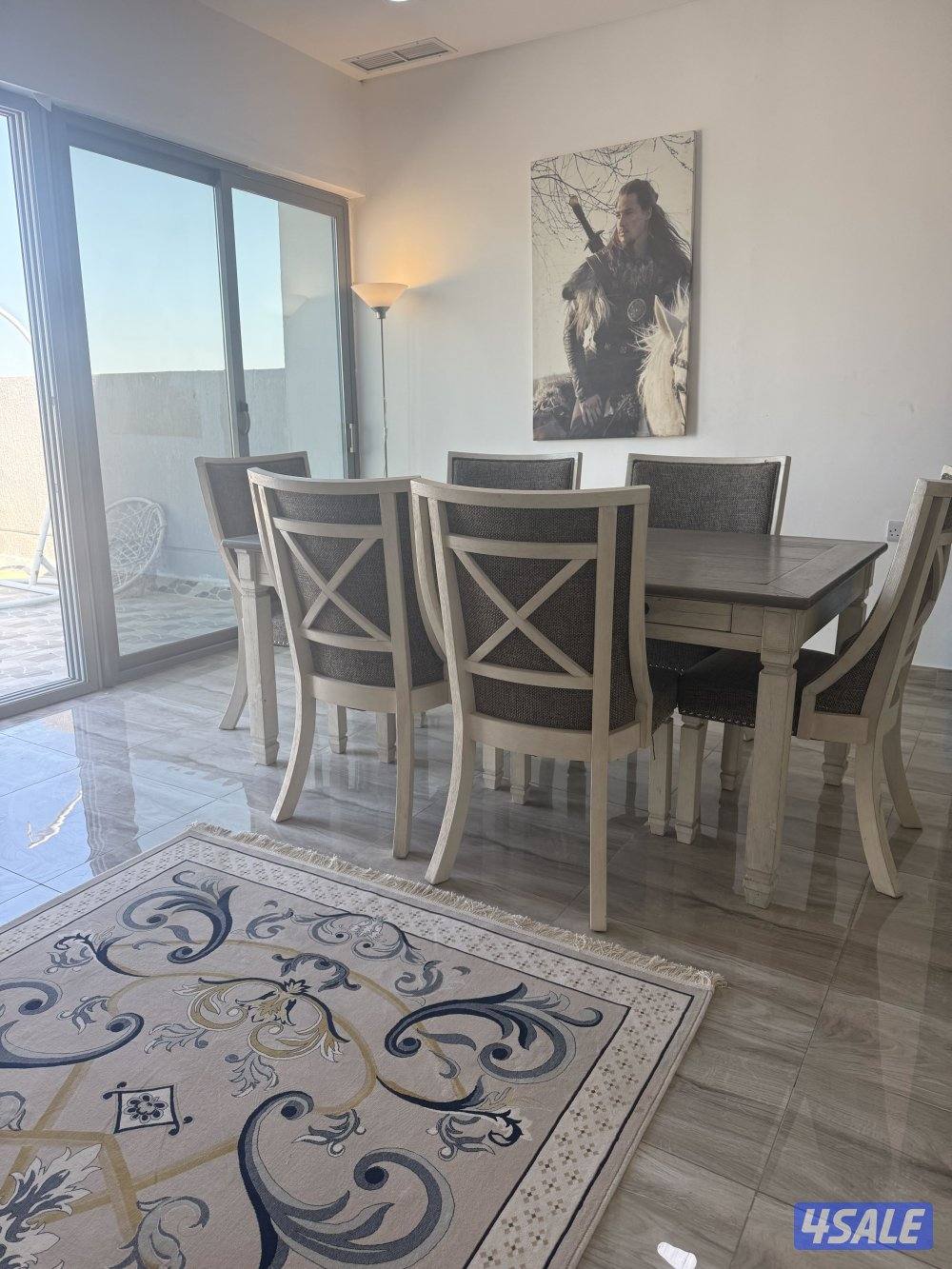 شاليه روف برايفت مساحه كبيره  مع بلكونه كبيره للايجار اليوم الواحد ٧٠9