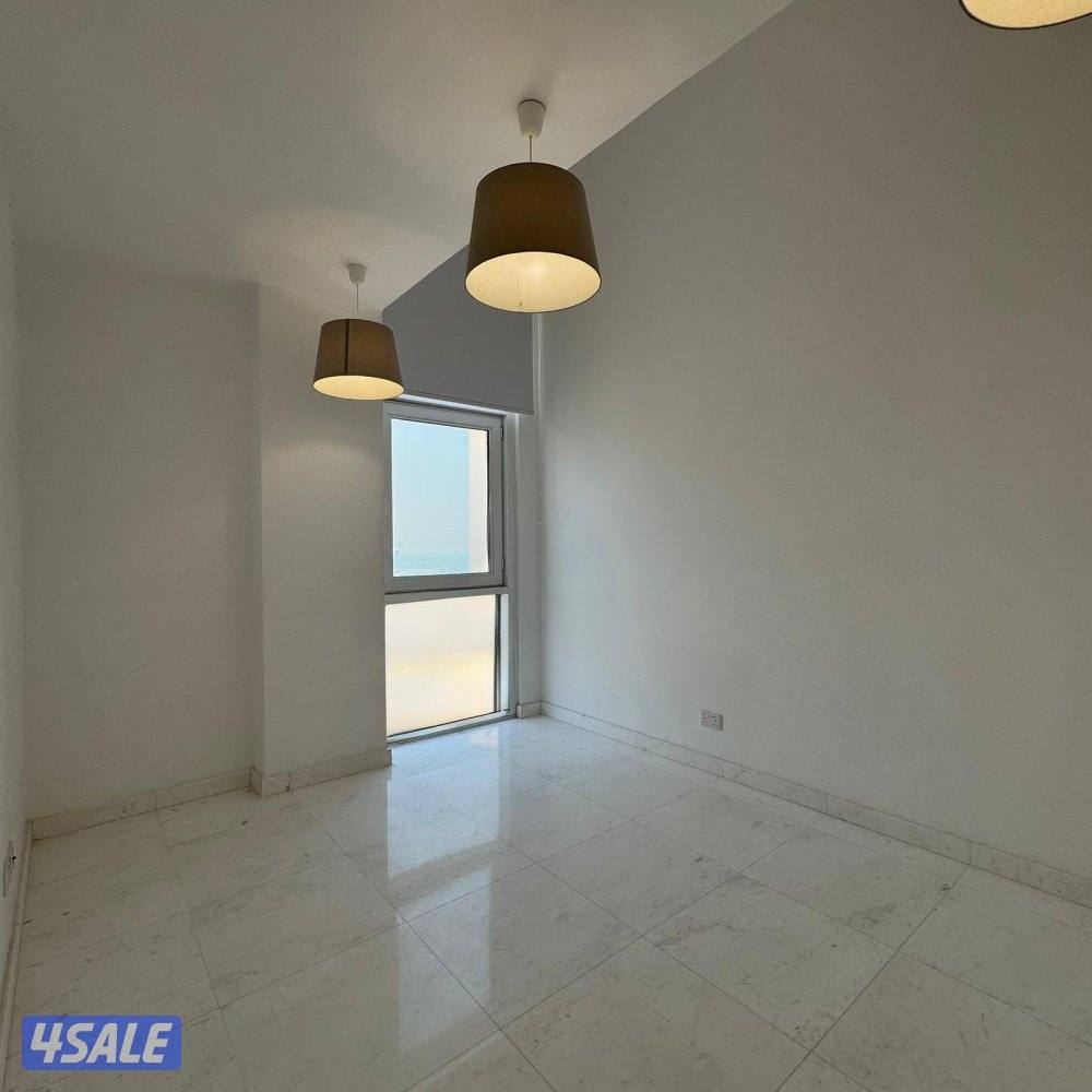 بينت هاوس إطلالة بحرية مباشرة للإيجار في بنيد القار2