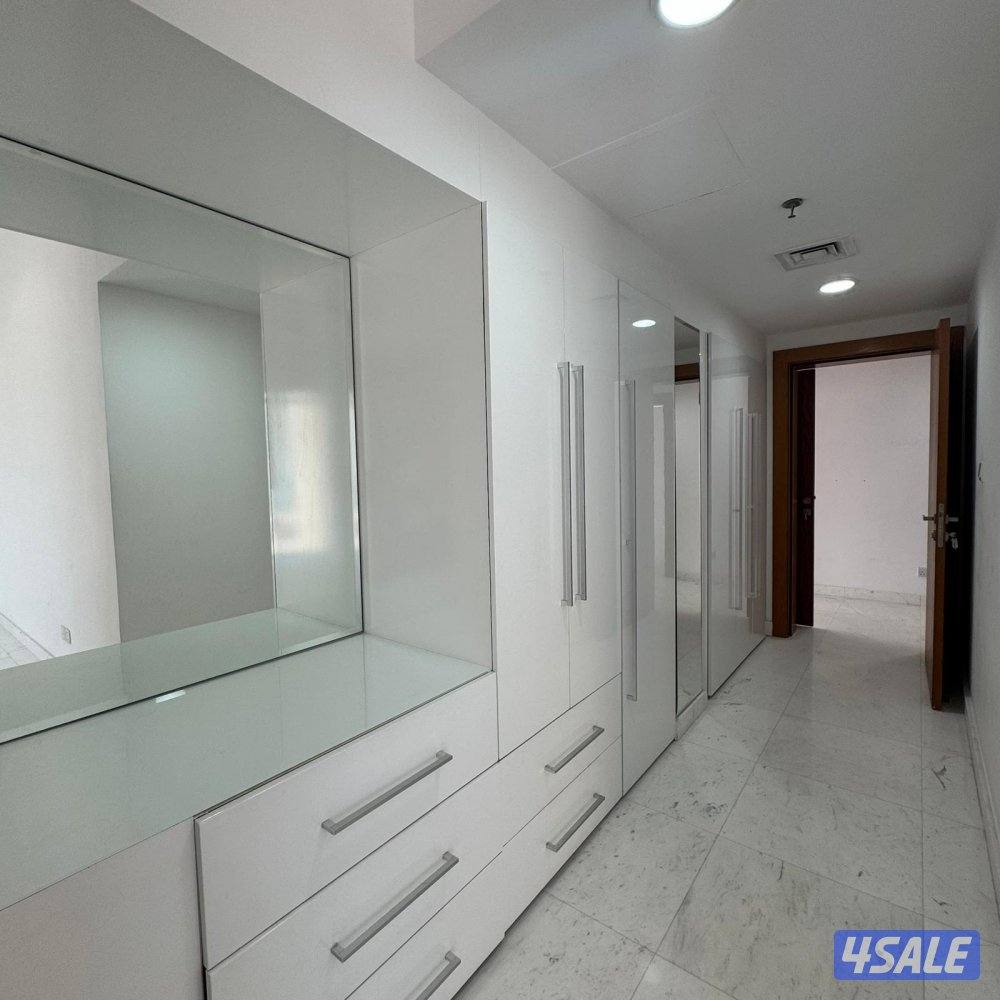 بينت هاوس إطلالة بحرية مباشرة للإيجار في بنيد القار3