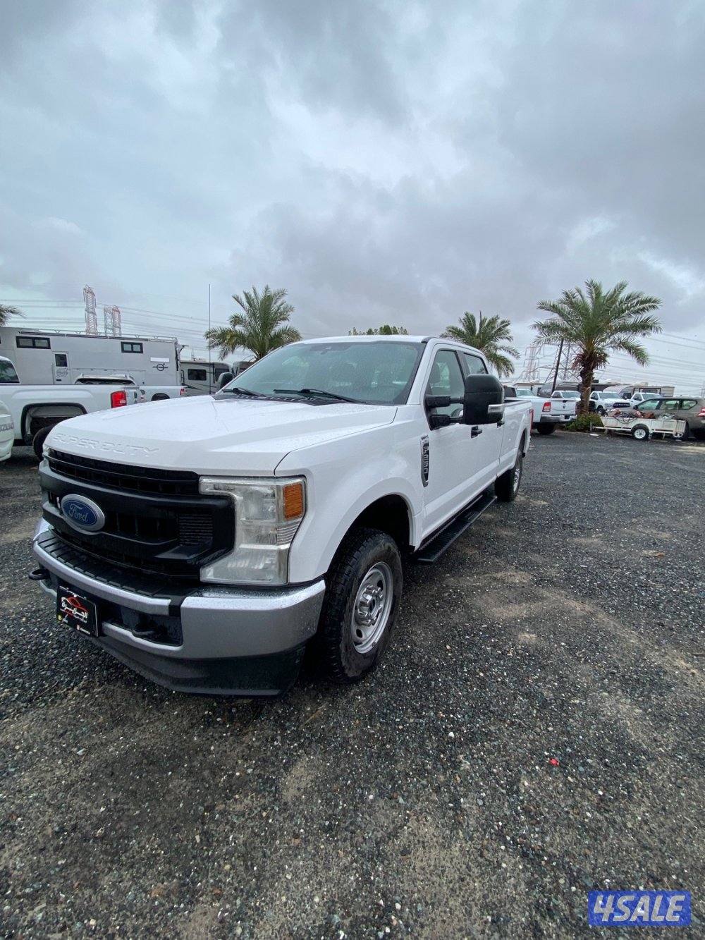 للبيع وانيت F250 موديل 2020 عداد 86الف0