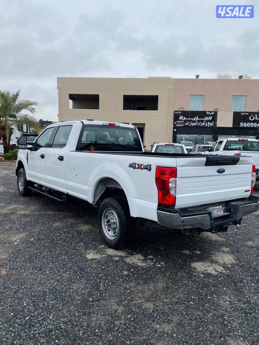 للبيع وانيت F250 موديل 2020 عداد 86الف3