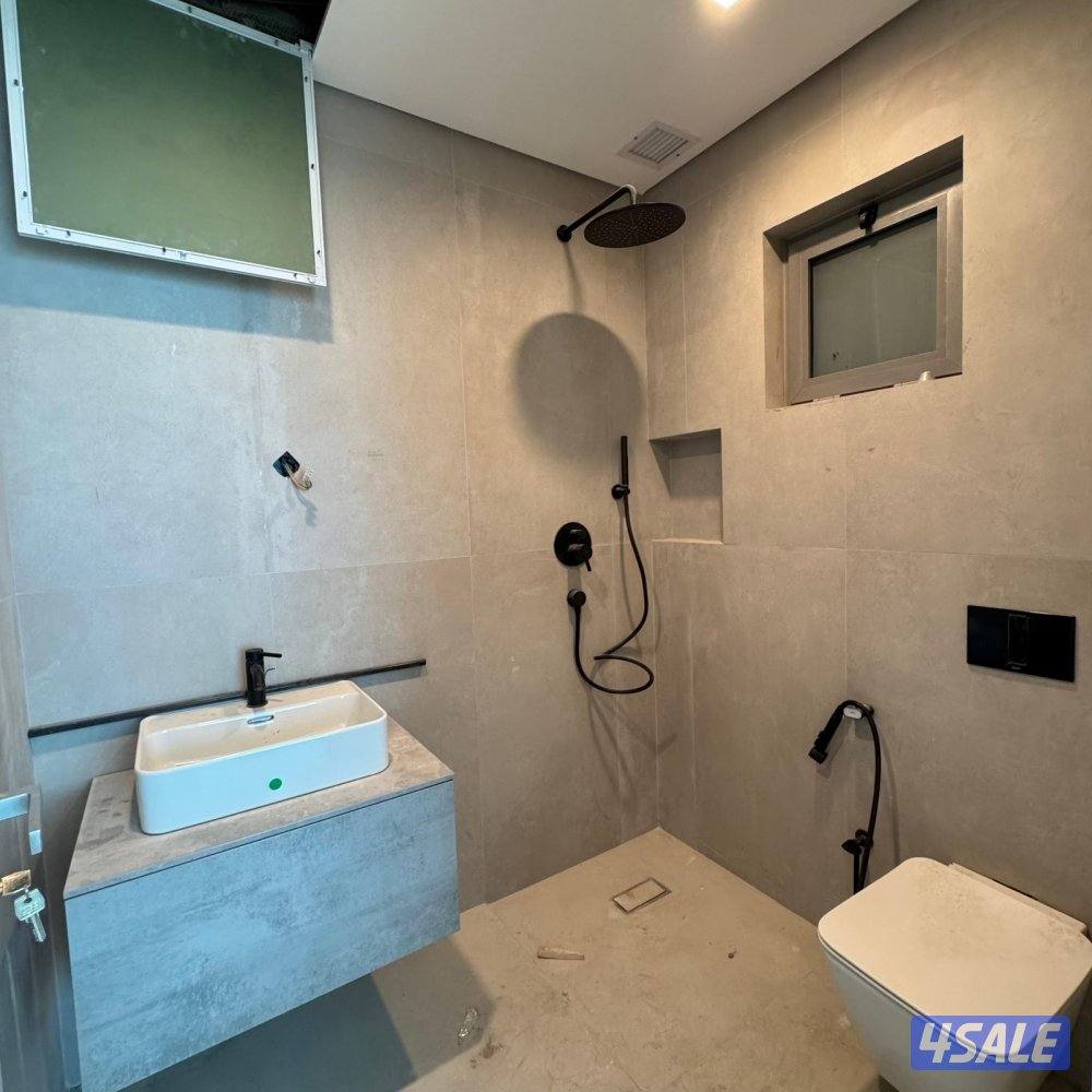 فيلا ( Pent House ) إطلالة بحرية مباشرة للإيجار في الشعب البحري8