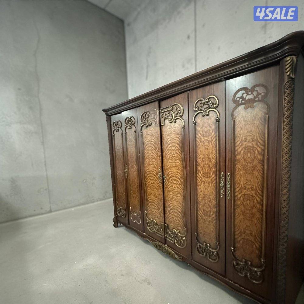 cupboard for urgent sale0