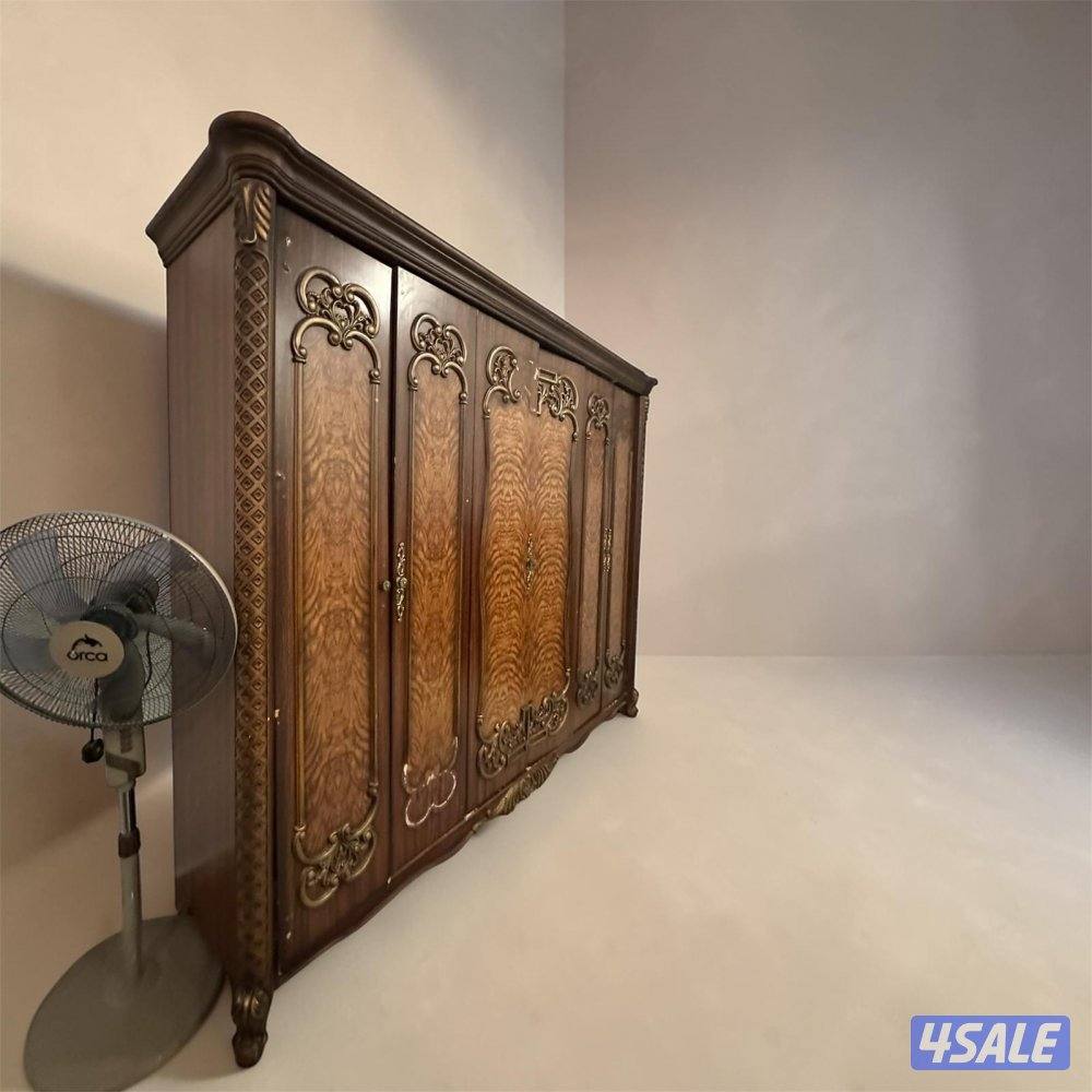 cupboard for urgent sale2