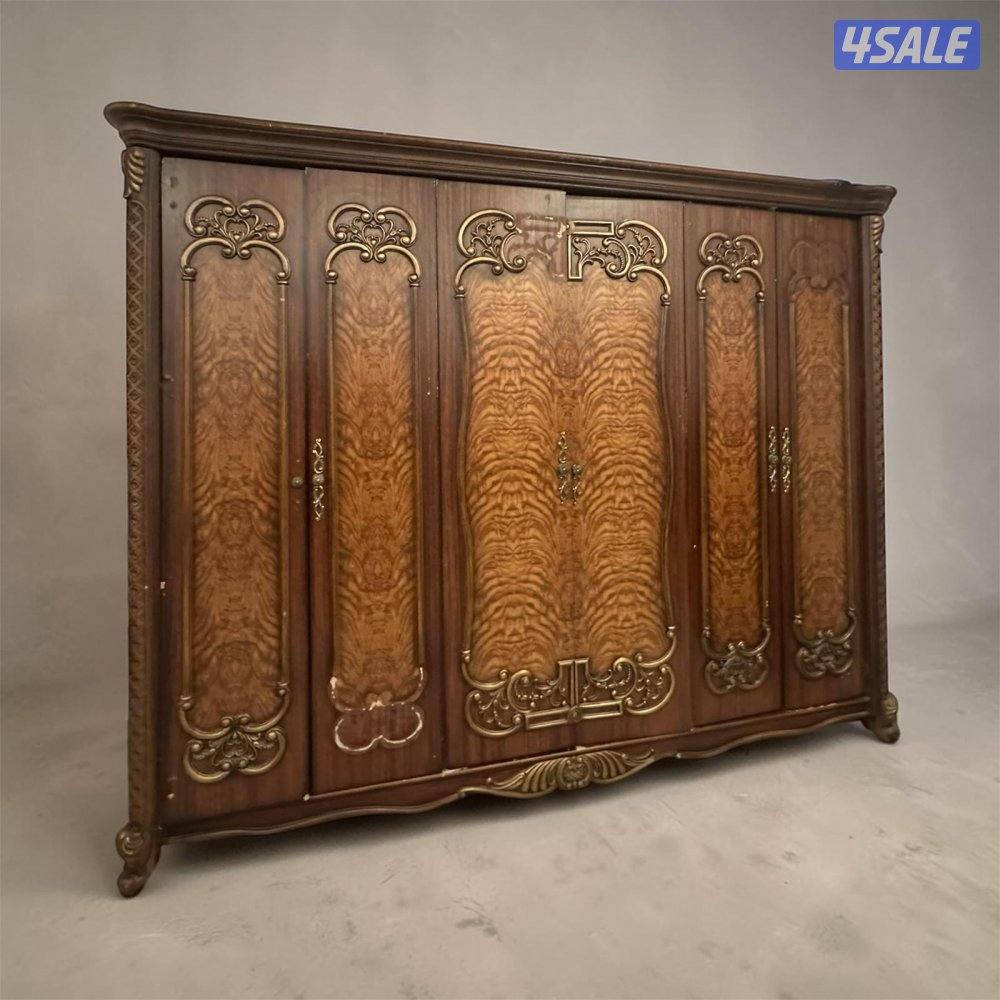 cupboard for urgent sale1