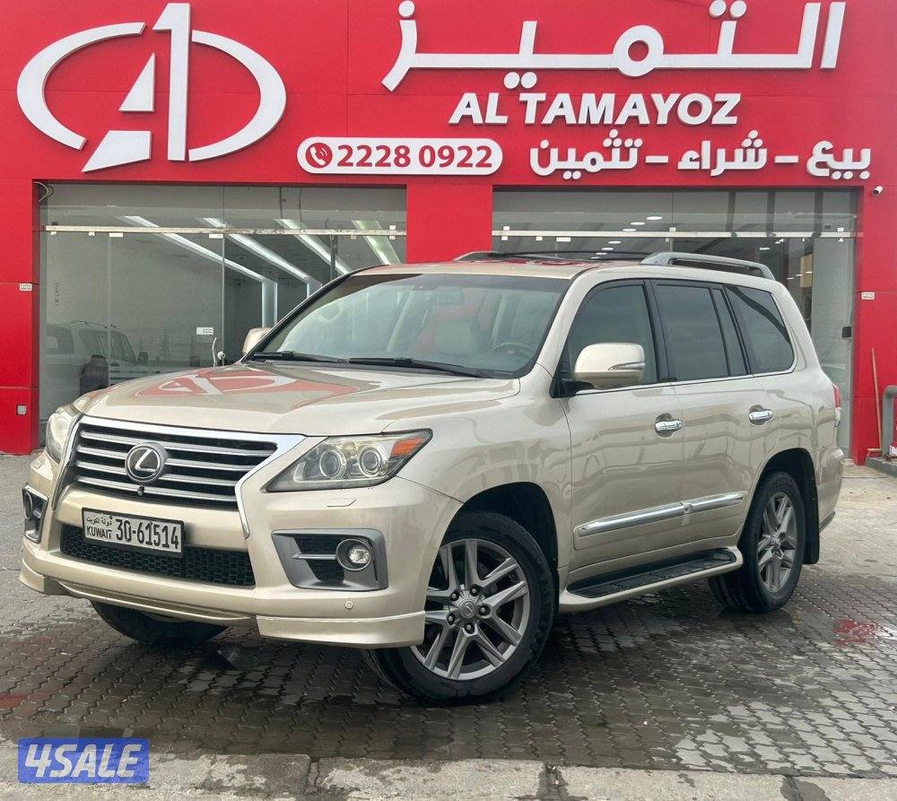 لكزس LX570 S  موديل 2015 ماشى 487.000 k.m  وارد الساير.0