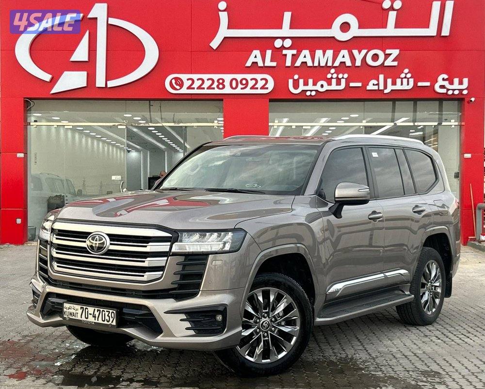 تويوتا لاند كروزر GX.R AEROs  twin turbo.V6 موديل 2023 ماشى 104.000 k.0