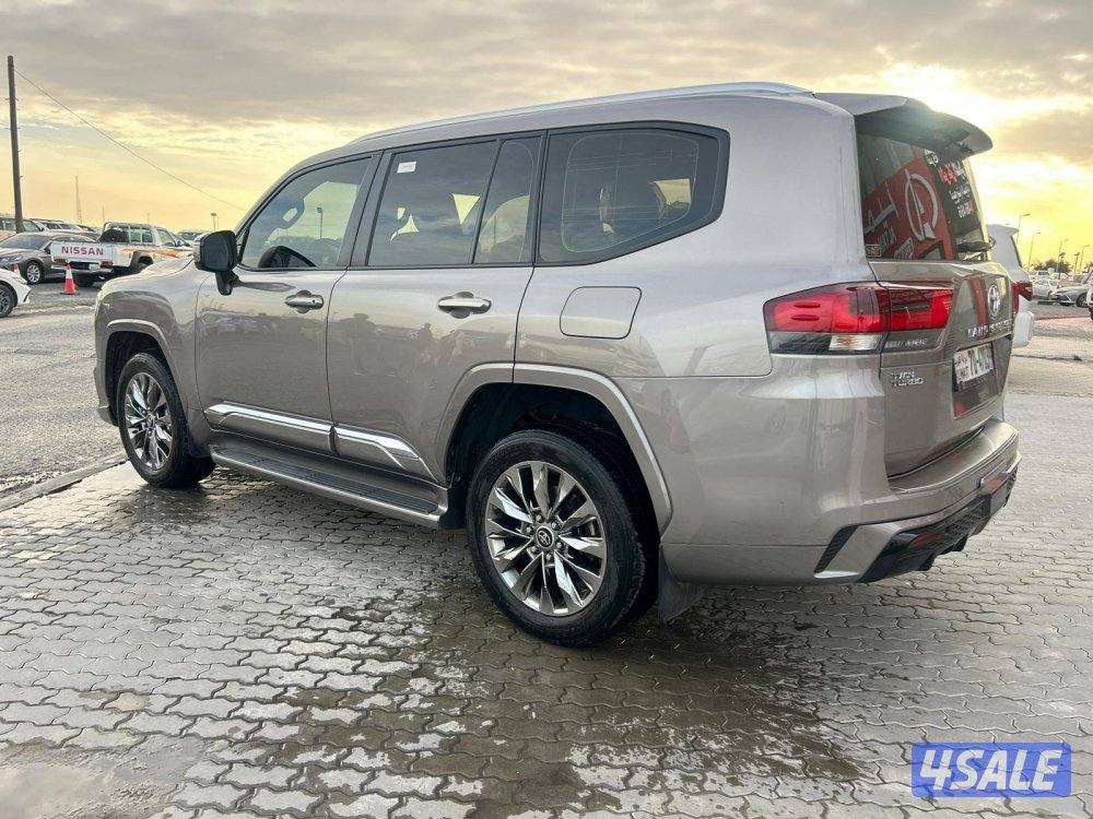 تويوتا لاند كروزر GX.R AEROs  twin turbo.V6 موديل 2023 ماشى 104.000 k.2