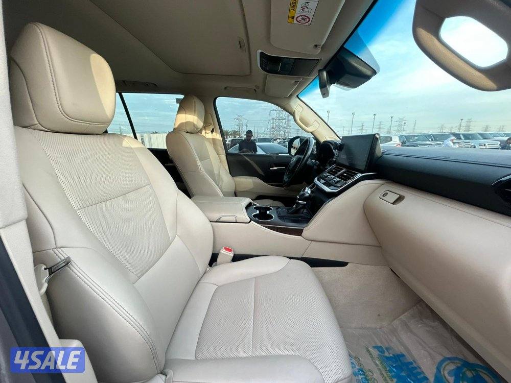 تويوتا لاند كروزر GX.R AEROs  twin turbo.V6 موديل 2023 ماشى 104.000 k.6