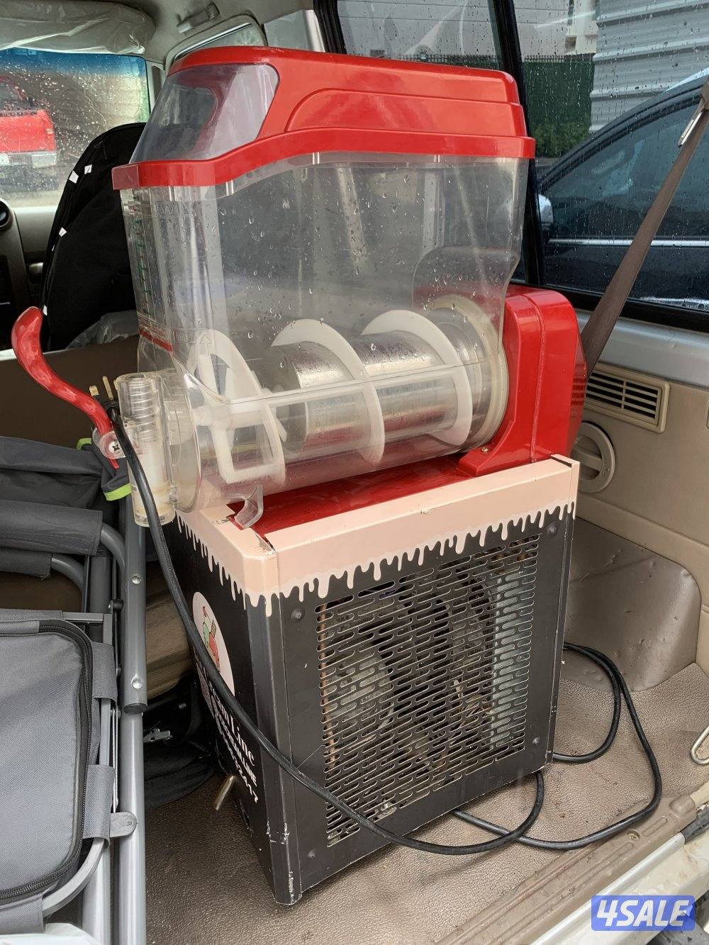 للبيع مكينة سلاش0