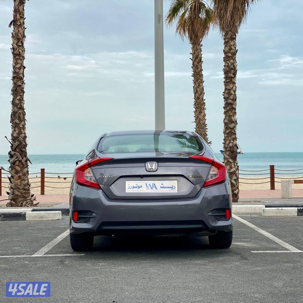 بيع🔺شراء🔺تثمين


للبيع هوندا سيفيك 
موديل ٢٠١٦ 
عداد ١٢٣ الف 

فل او3