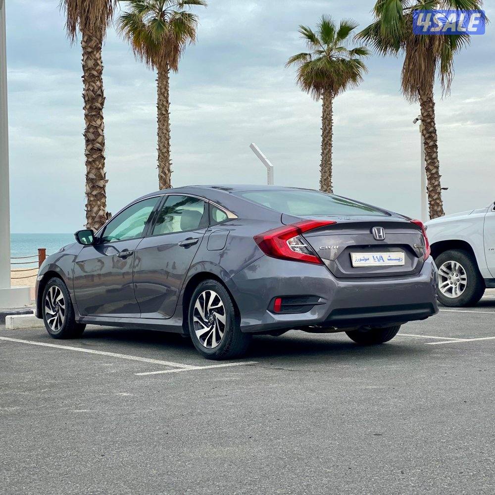 بيع🔺شراء🔺تثمين


للبيع هوندا سيفيك 
موديل ٢٠١٦ 
عداد ١٢٣ الف 

فل او4