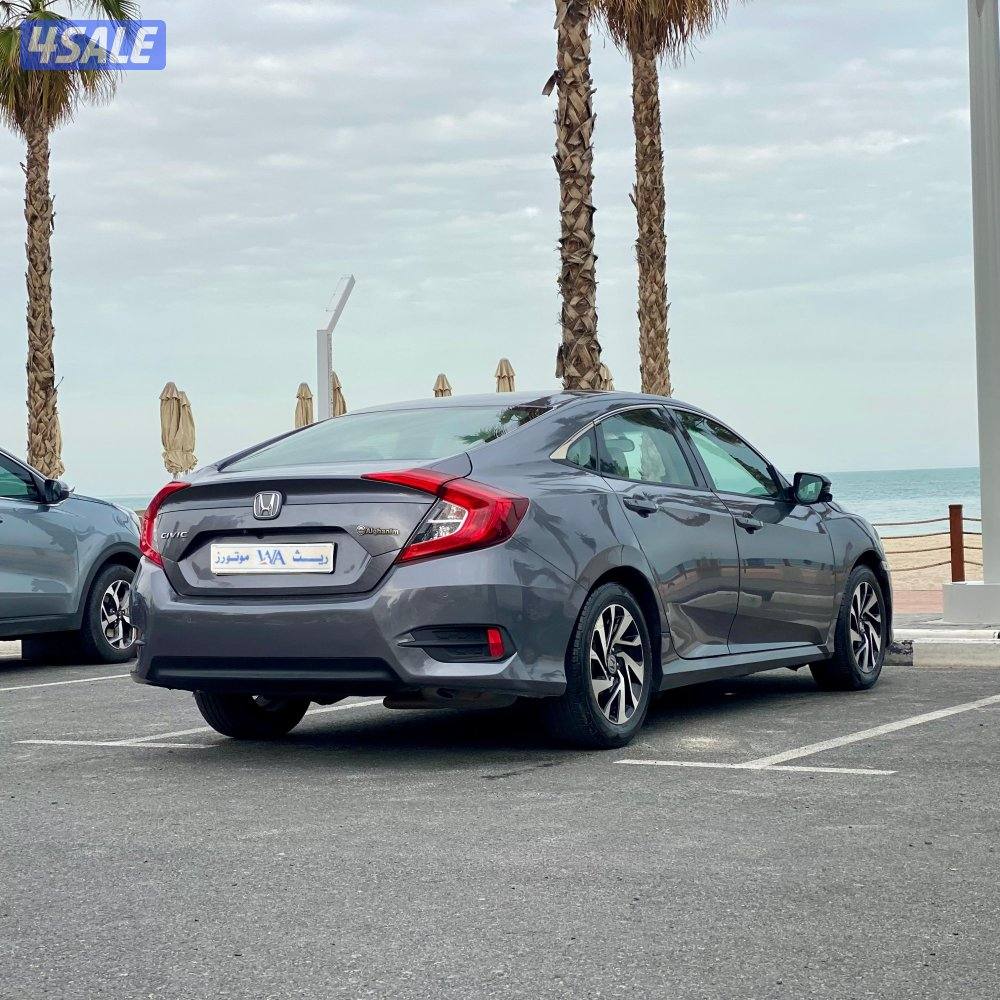 بيع🔺شراء🔺تثمين


للبيع هوندا سيفيك 
موديل ٢٠١٦ 
عداد ١٢٣ الف 

فل او5