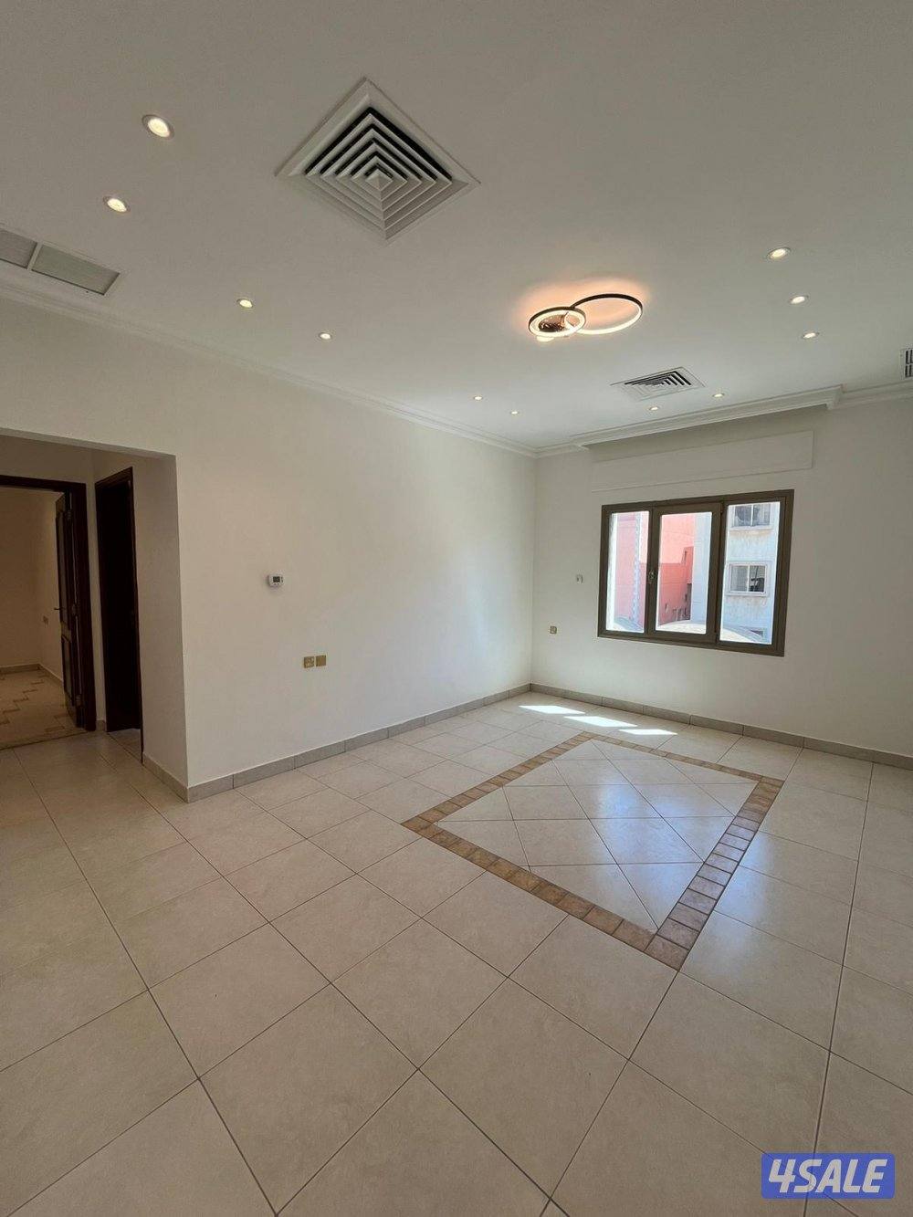 فيلا سكنية 3 أدوار للإيجار في الشهداء4