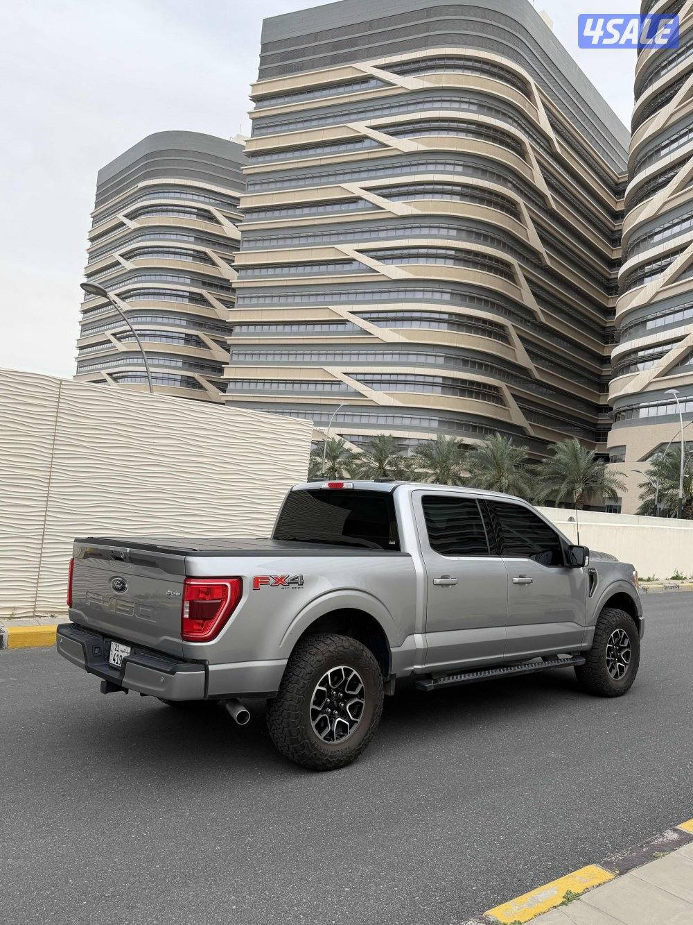 وانيـت فورد ديل قير0