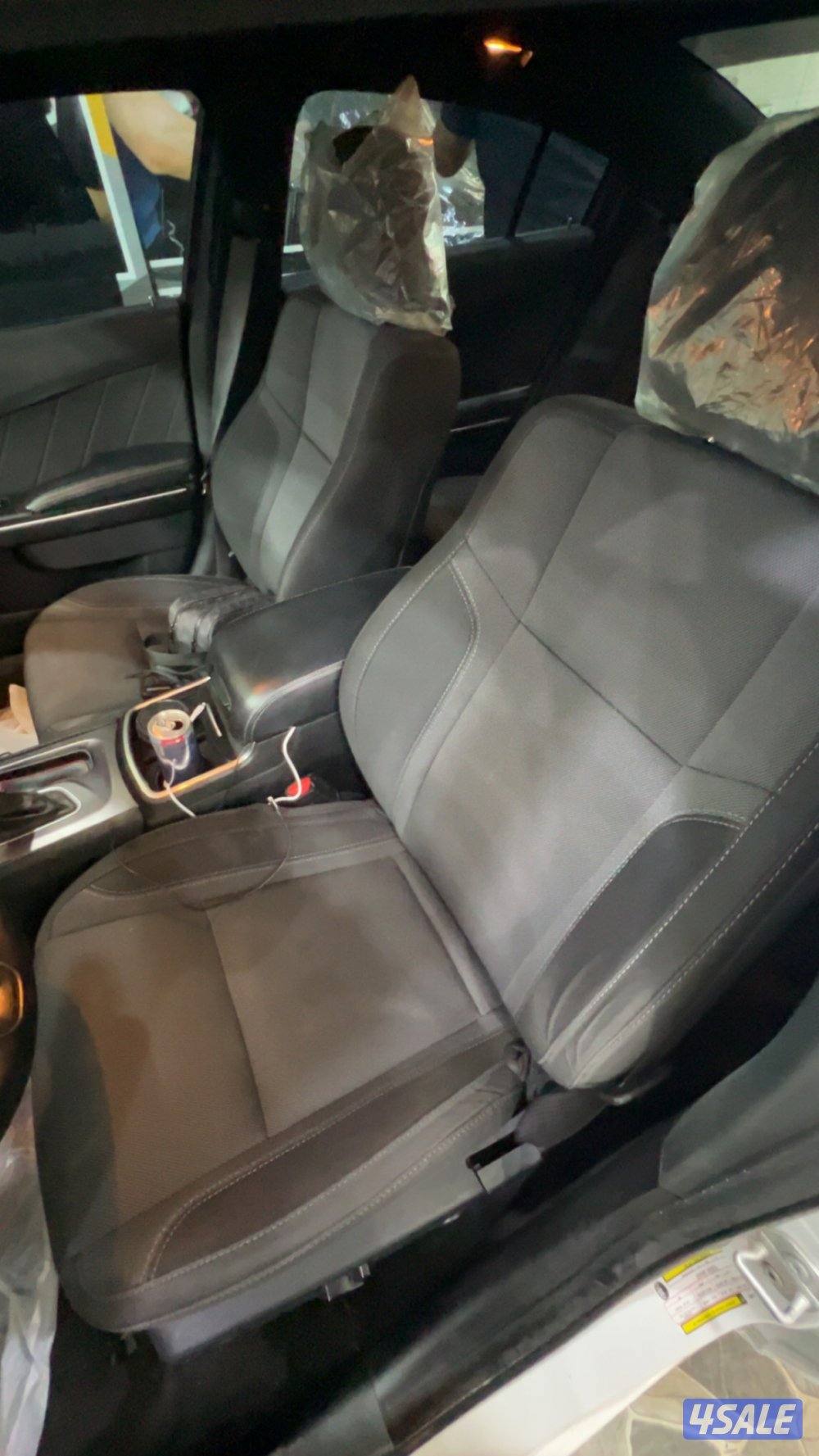 للبيع شارجر 2019 v61