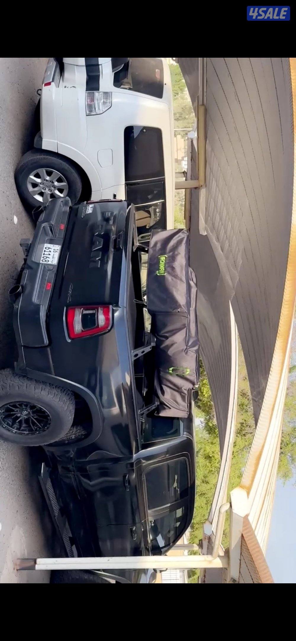 للبيع خيمة آيرون مان + صندوق مطبخ يحتاجون بس تنظيف وتعديل خفيف1