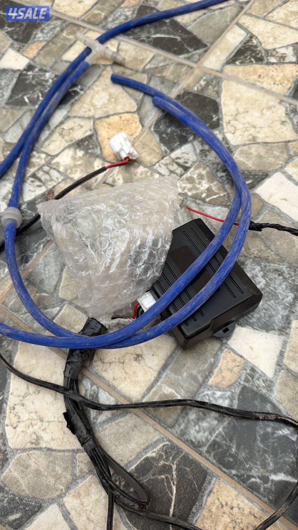 للبيع اغراض سفاري فتك نيسان1