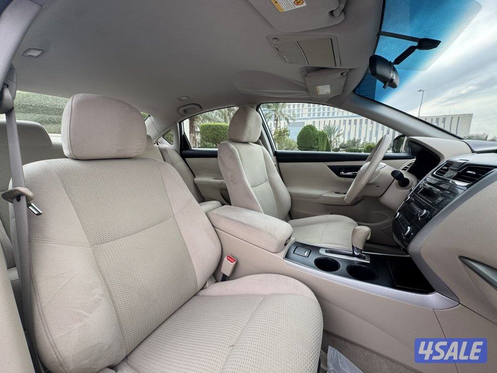 نيسان التيما موديل 2014 بحاله ممتازه وشرط الفحص5