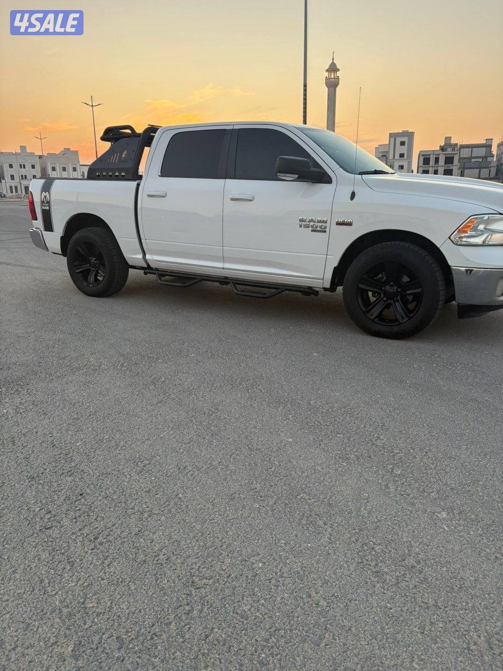 Dodge RAM - 1500 HEMI 5.7 - 20190