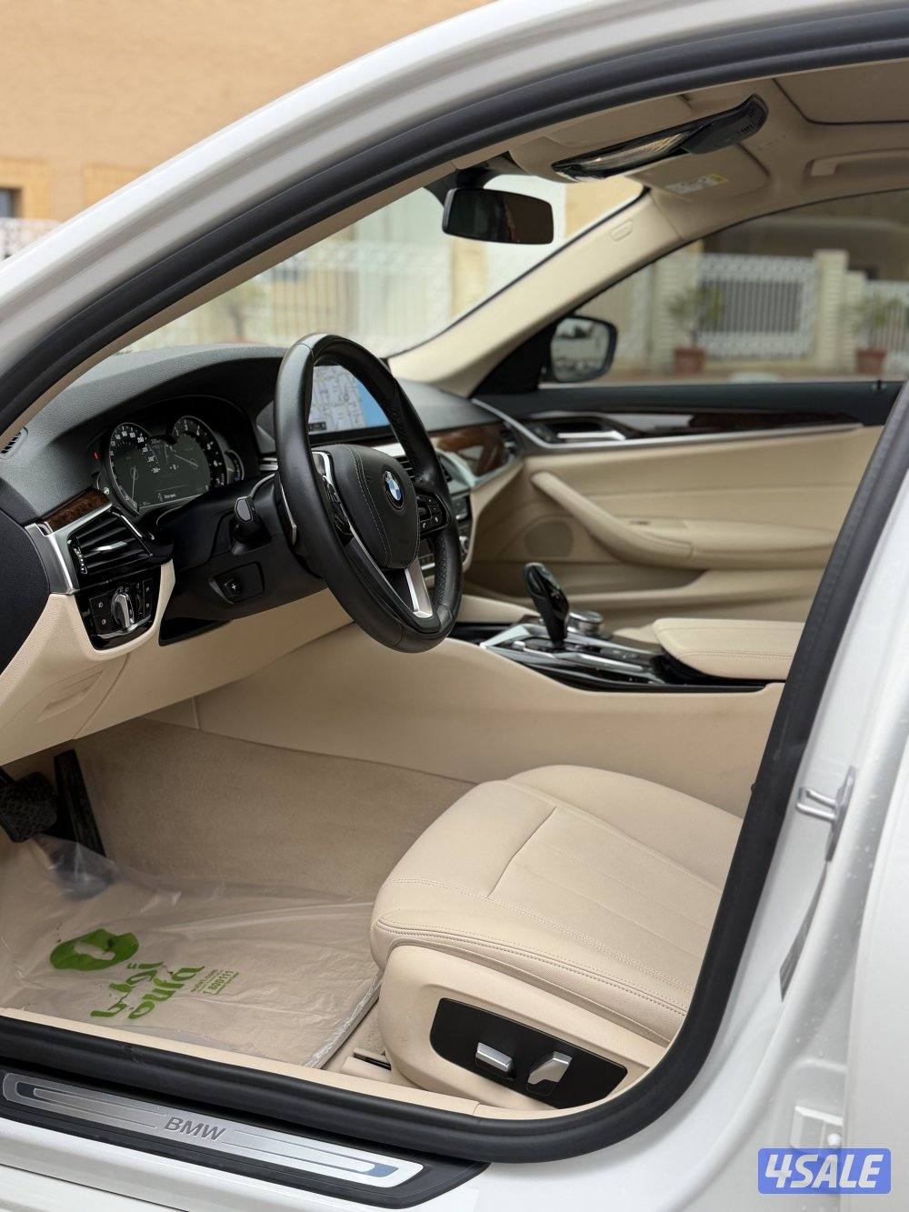 BMW 520i بحالة كالجديدة8