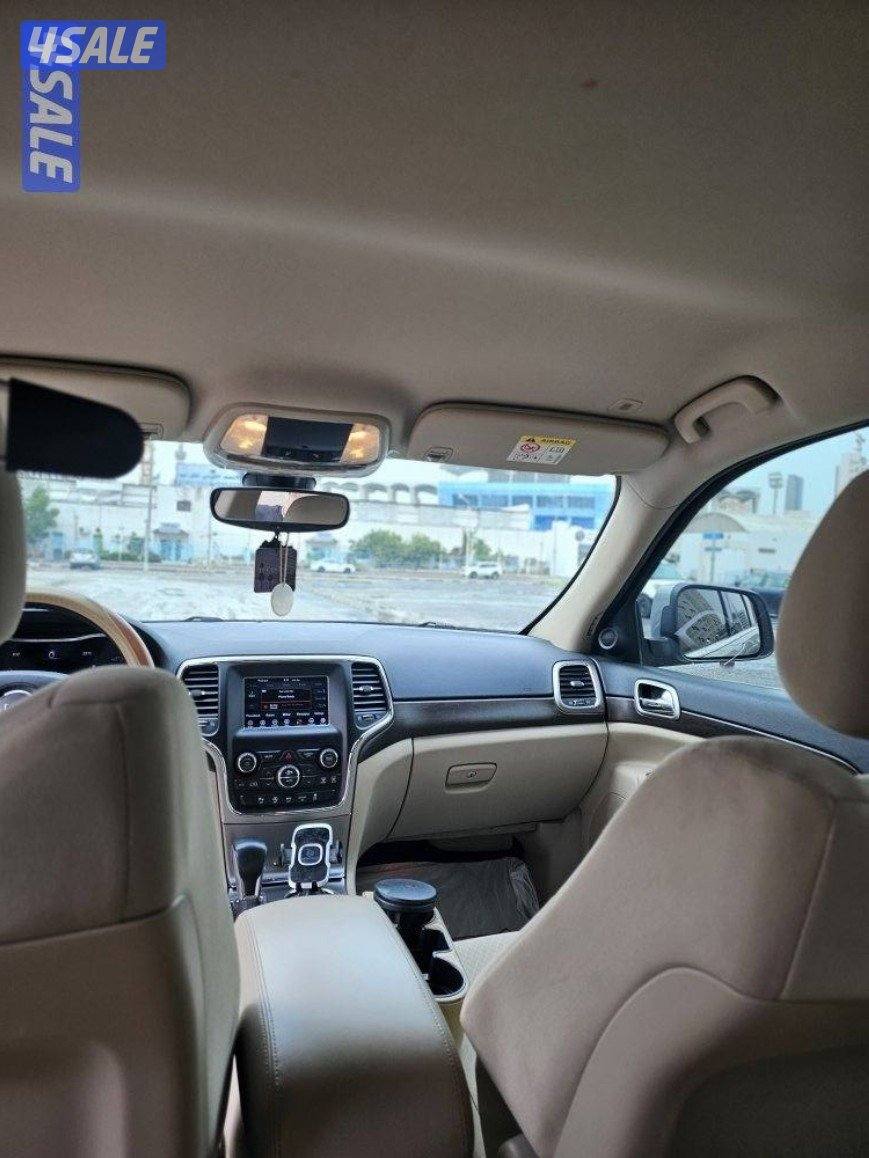 جيب جراند شيروكي 2018 ممشى قليل1