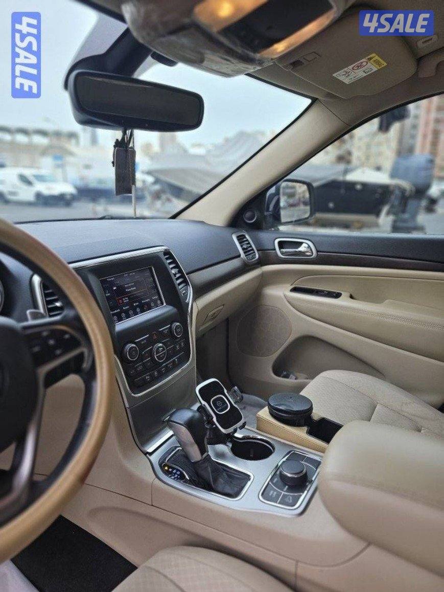 جيب جراند شيروكي 2018 ممشى قليل3