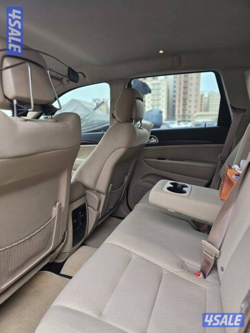 جيب جراند شيروكي 2018 ممشى قليل2