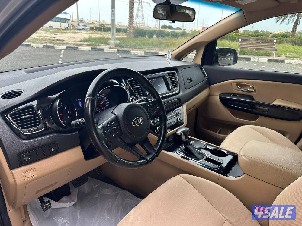 للبيع كيا-كرنفال موديل 2020 ماشي 173الف سيرفس منتظم وكاله9