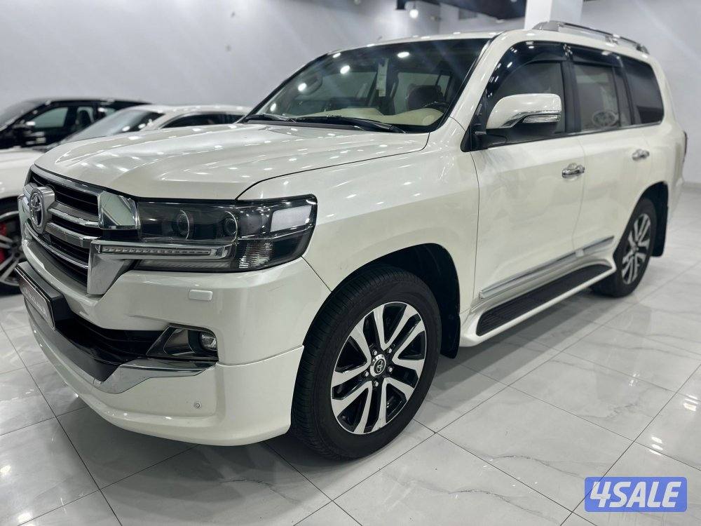 لاندكروزر GXR تورينق موديل ٢٠١٩ وارد الساير عداد ١٠٠ ألف كم1