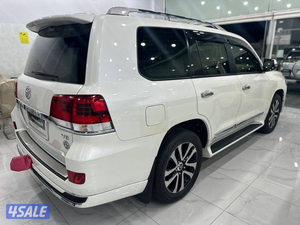 لاندكروزر GXR تورينق موديل ٢٠١٩ وارد الساير عداد ١٠٠ ألف كم3