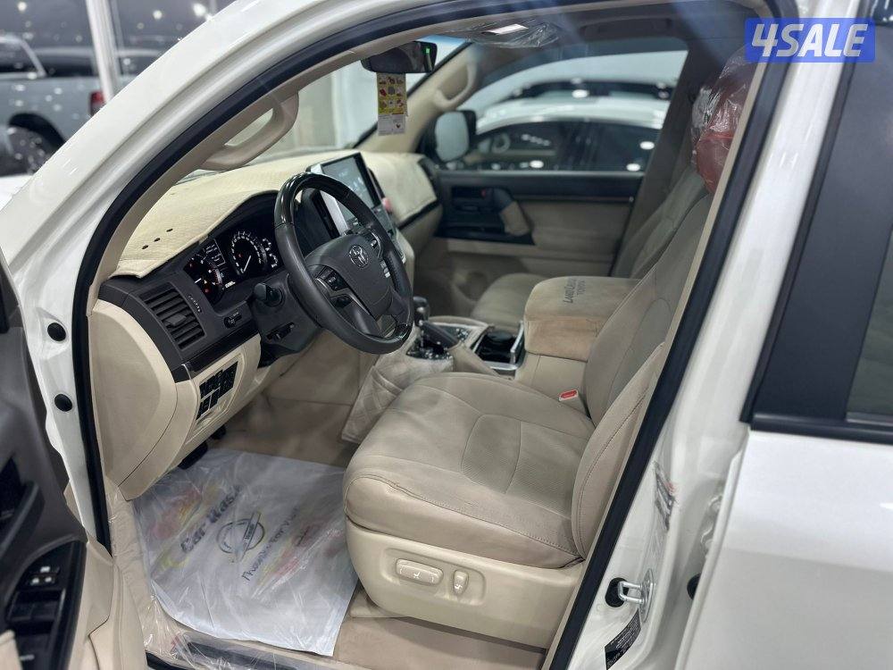 لاندكروزر GXR تورينق موديل ٢٠١٩ وارد الساير عداد ١٠٠ ألف كم8