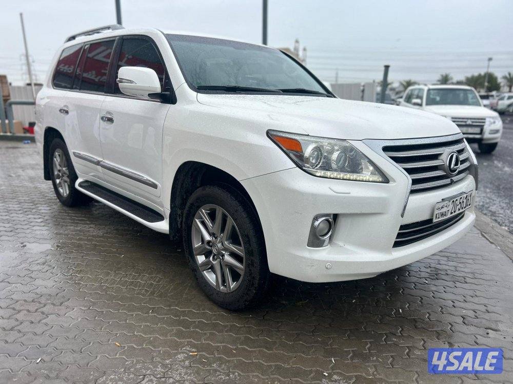 لكزس LX570 درجة ثانيه  موديل 2013 ماشى 207.000 k.m  وارد الساير .صبغ1