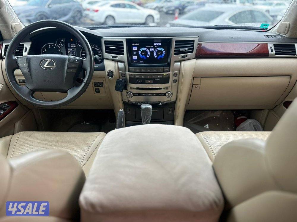 لكزس LX570 درجة ثانيه  موديل 2013 ماشى 207.000 k.m  وارد الساير .صبغ6