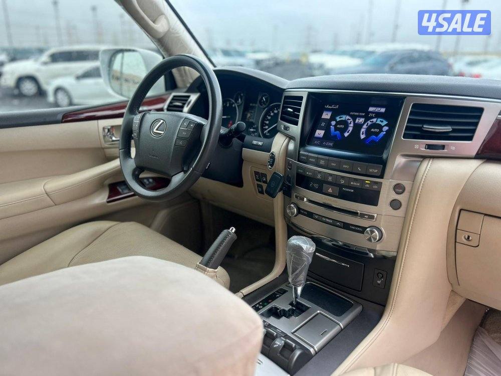 لكزس LX570 درجة ثانيه  موديل 2013 ماشى 207.000 k.m  وارد الساير .صبغ7