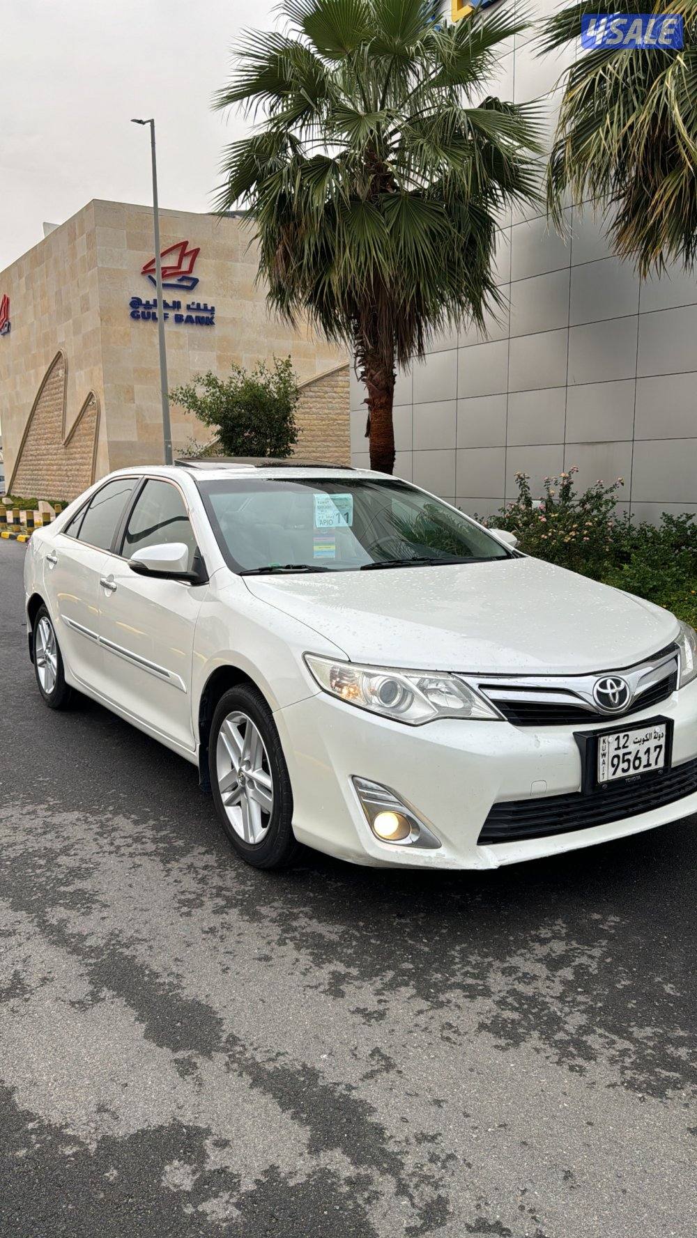 للبيع كامري 2014 بحالة الوكالة1