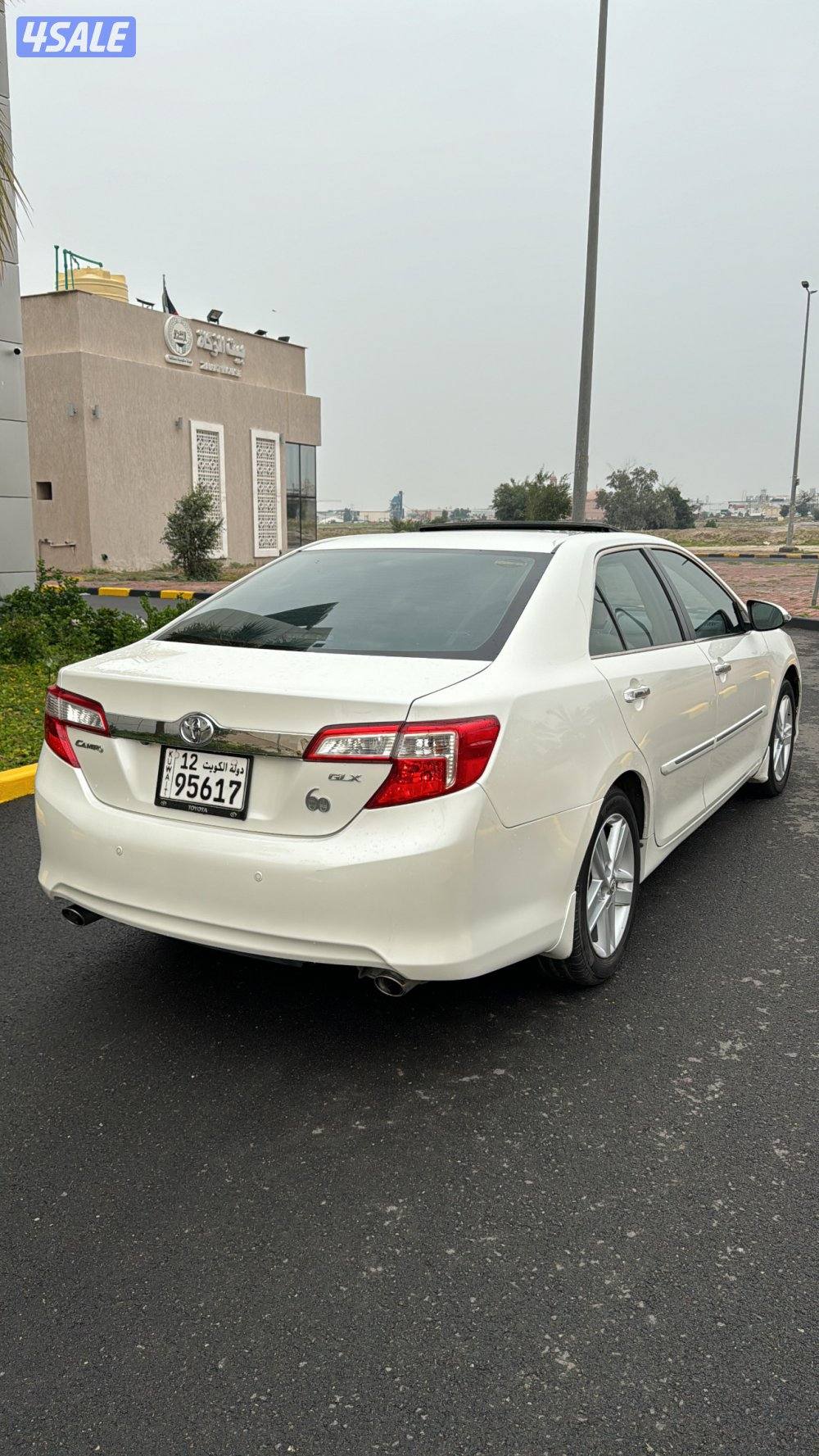 للبيع كامري 2014 بحالة الوكالة2