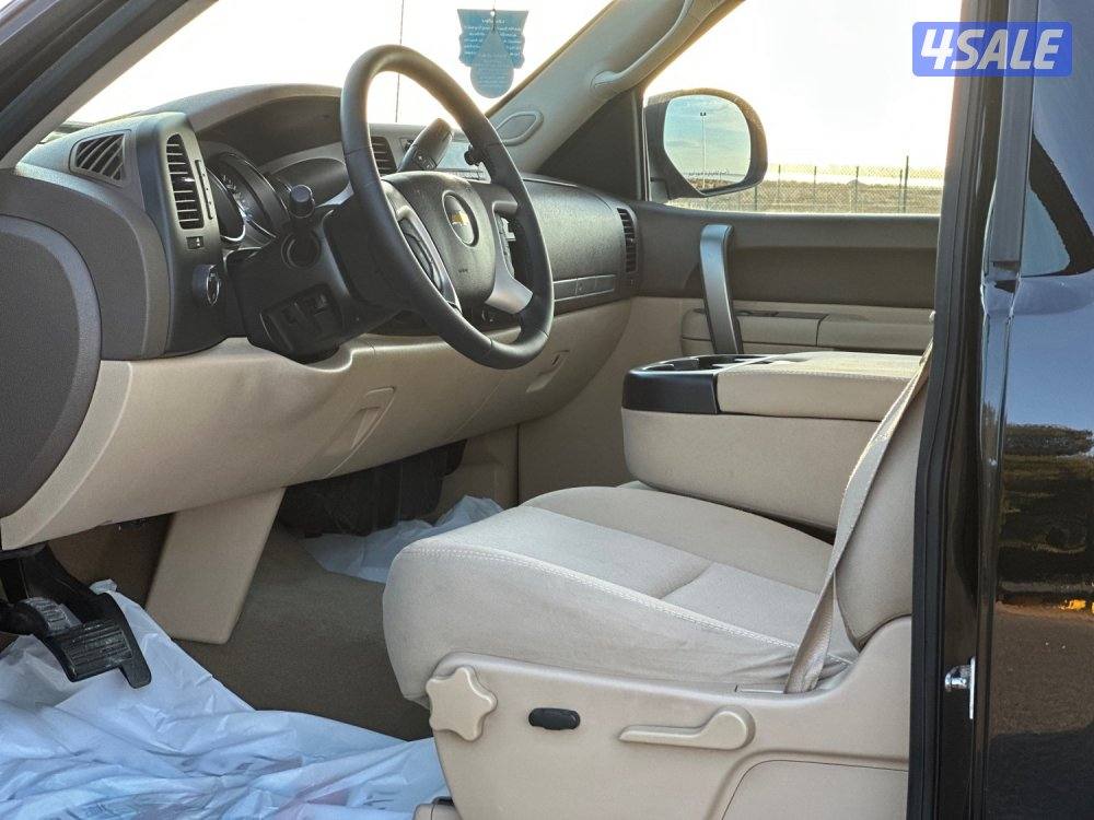 للبيع سلفرادو Z71 دبل جير وارد الوكالة الغانم4