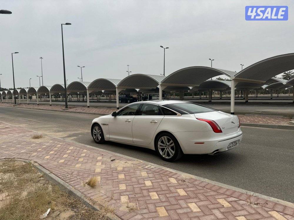للبيع جاكوار بانوراما XJ موديل ٢٠١٢ اعلى درجه5