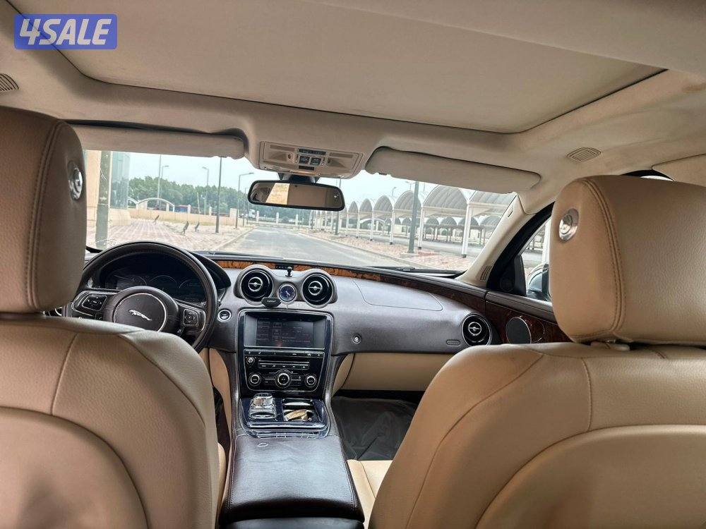 للبيع جاكوار بانوراما XJ موديل ٢٠١٢ اعلى درجه8