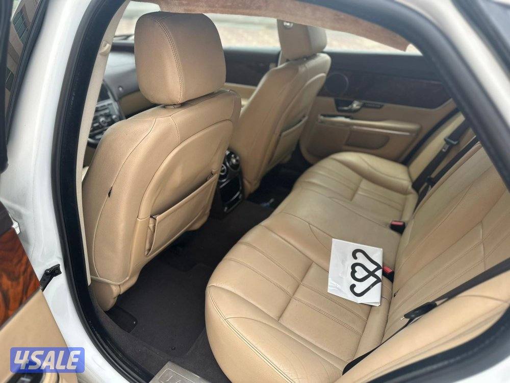 للبيع جاكوار بانوراما XJ موديل ٢٠١٢ اعلى درجه10