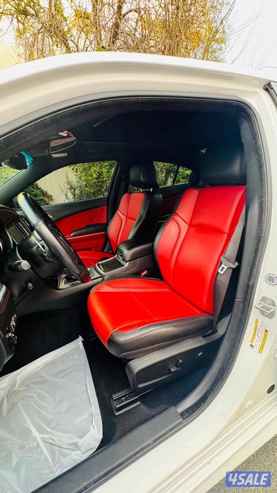 للبيع تشارجر GT4