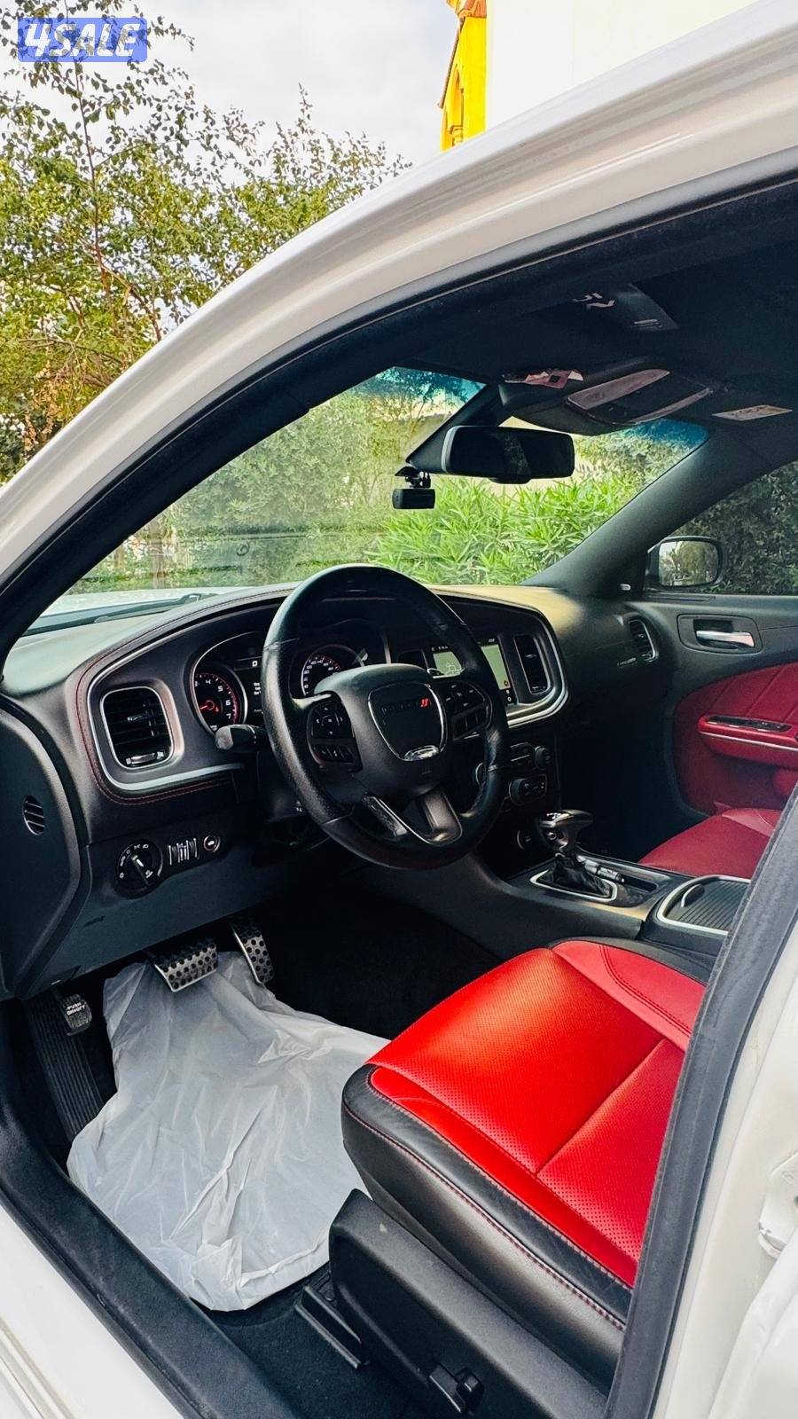 للبيع تشارجر GT5