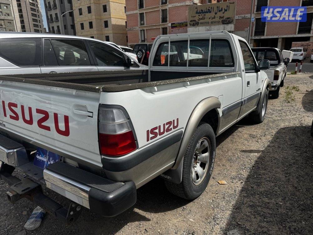 ايسوزو ٢٠٠٢1