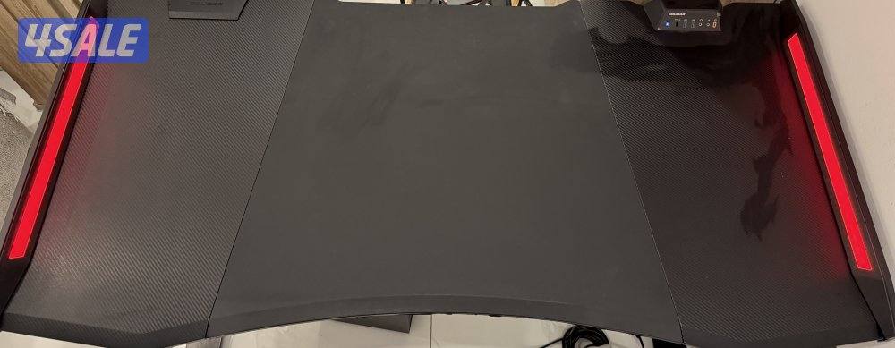 طاولة قيمنق Cougar مع كرسي gamertek0