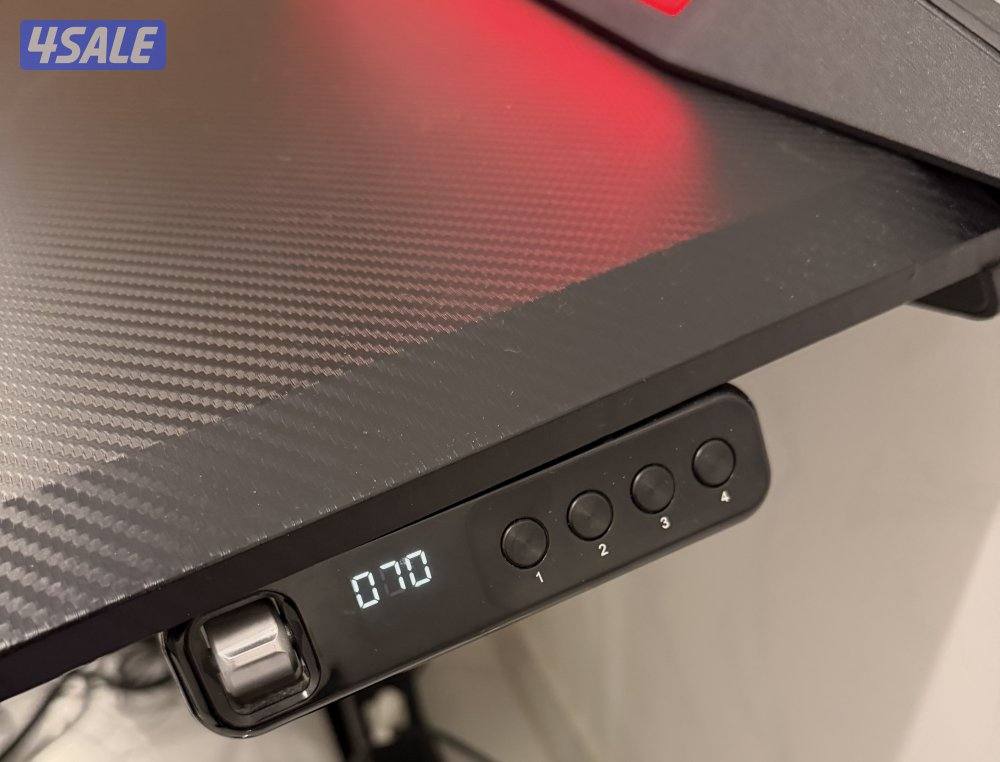 طاولة قيمنق Cougar مع كرسي gamertek5