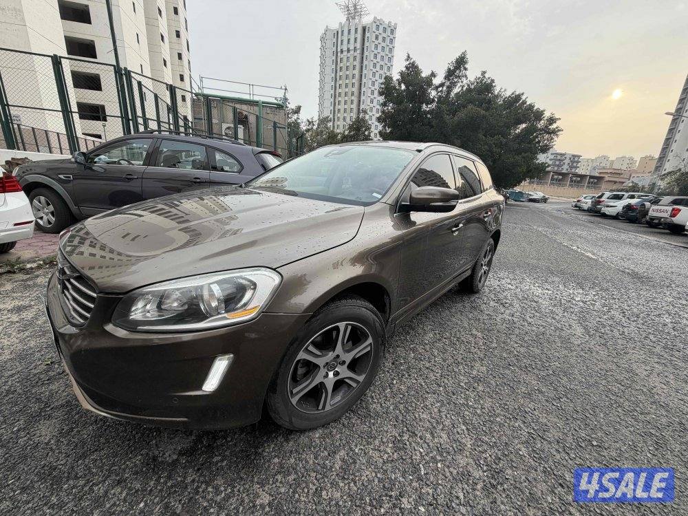 Volvo xc60 for sale. Well maintained family car1