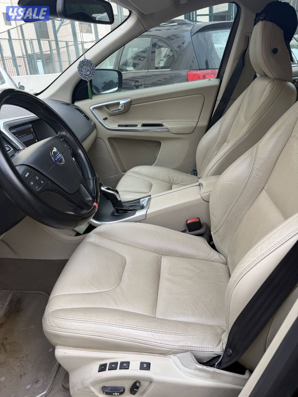 Volvo xc60 for sale. Well maintained family car6