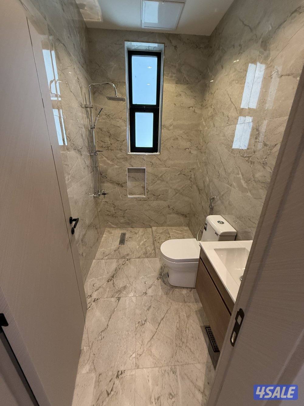 للايجار قسيمة المطلاع N4 دورين ونصف9